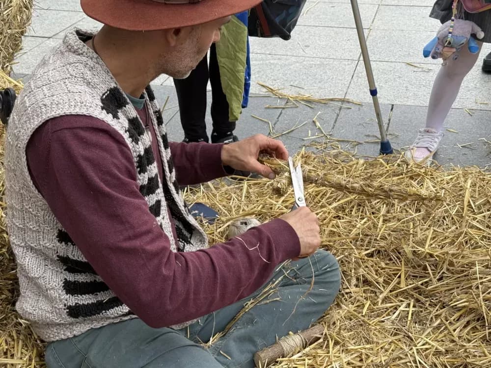 Pogača Fest oživio duh Slavonskog Broda – 20-metarska šokačka pogača za Guinnessa i nezaboravno slavlje na Korzu