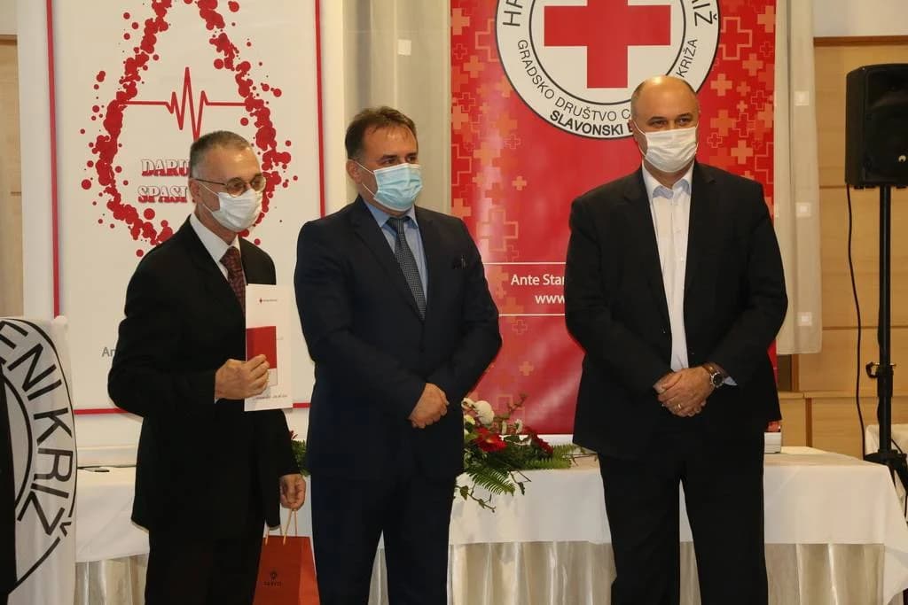 VELIKA FOTOGALERIJA: Vjernici Požeške biskupije hodočastili u Rim povodom jubileja i 1100. obljetnice Splitskih sabora