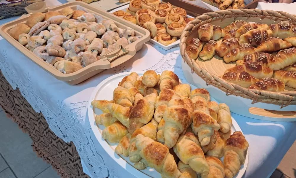 Miris kruha i dobrote: Ruščica pokazala veliko srce za malu djecu velikih potreba