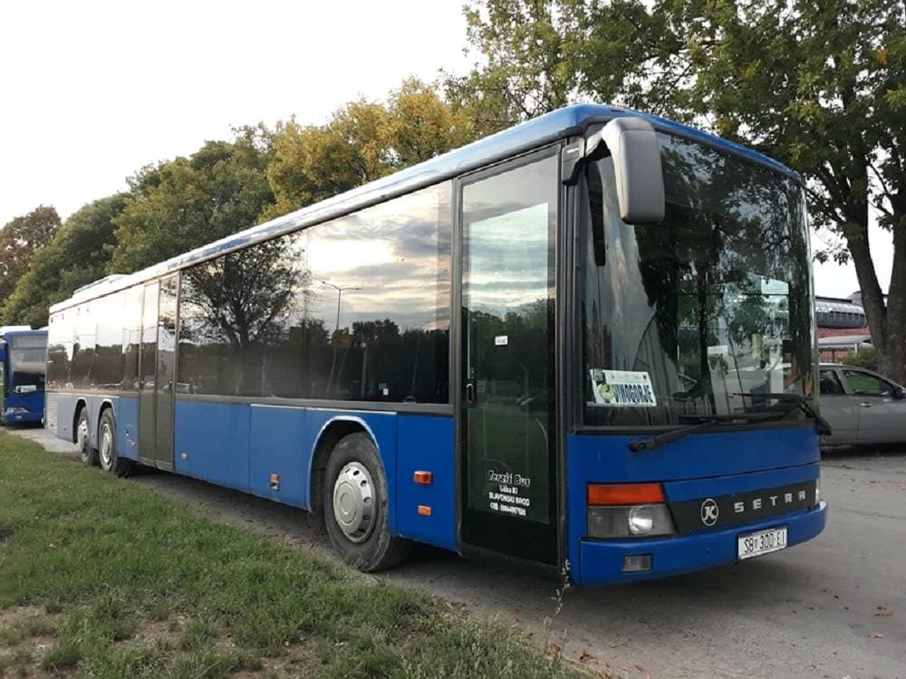Dva osmijeha, dvostruka radost: Blizanci Dora i Lovro kršteni u Požegi