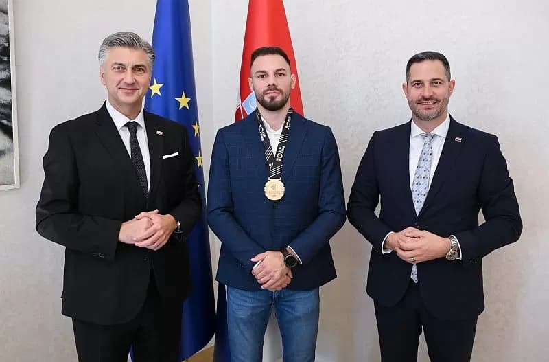Plenković ugostio predstavnike hrvatskog hrvačkog , boksačkog i  judo saveza - među gostima i Gabrijel Veočić