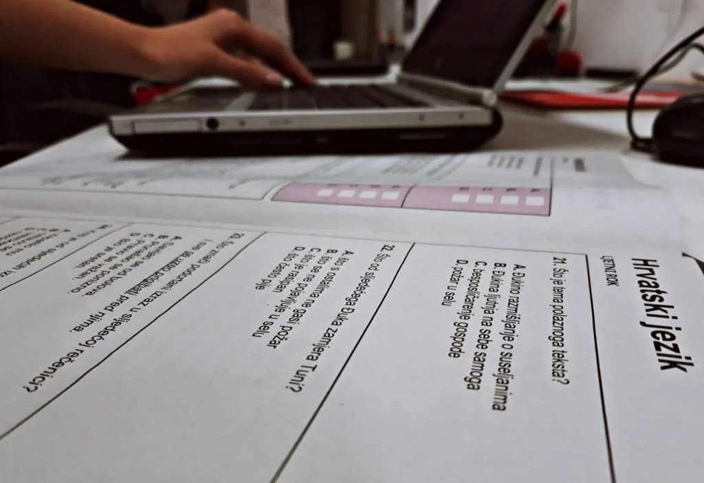 Kutjevački vinari svečano zaključili berbu grožđa na Trgu graševine