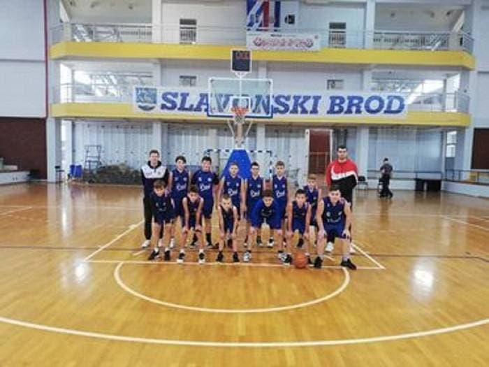 KULTURNO-UMJETNIČKO DRUŠTVO „ORLJAVA“: Održan dvosatni koncert „Lišće šuška, a tambura svira“