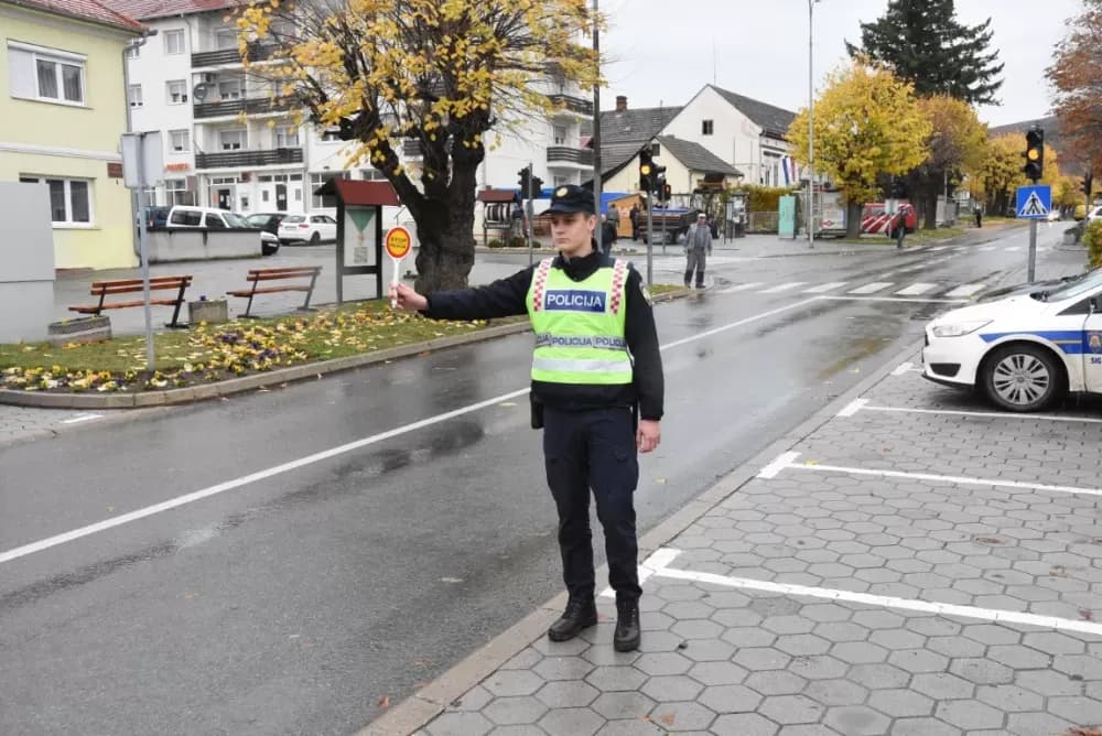 Vozač recidivist uhvaćen bez dozvole - vozilo mu oduzeto, slijedi kazna