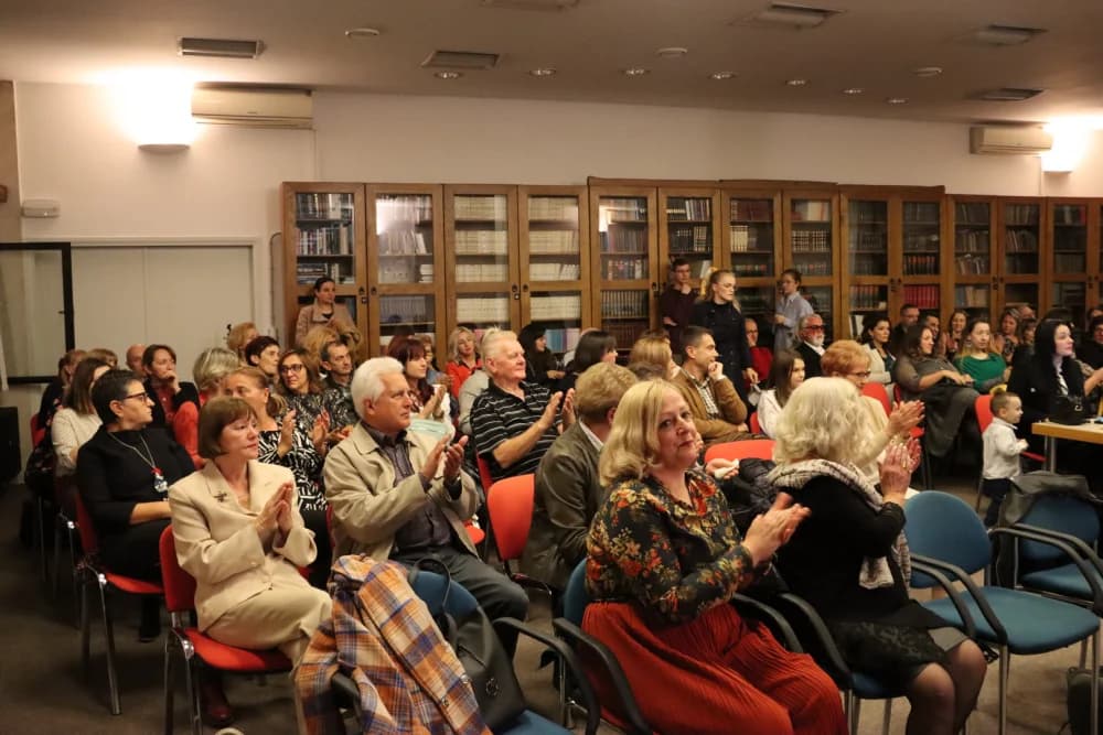 Tadiji u čast održana večer poezije