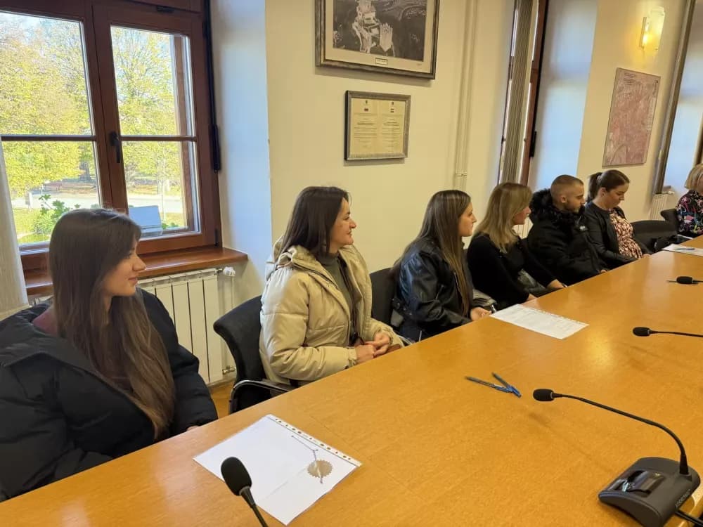 Potpisani ugovori o stipendiranju učenika za deficitarna zanimanja