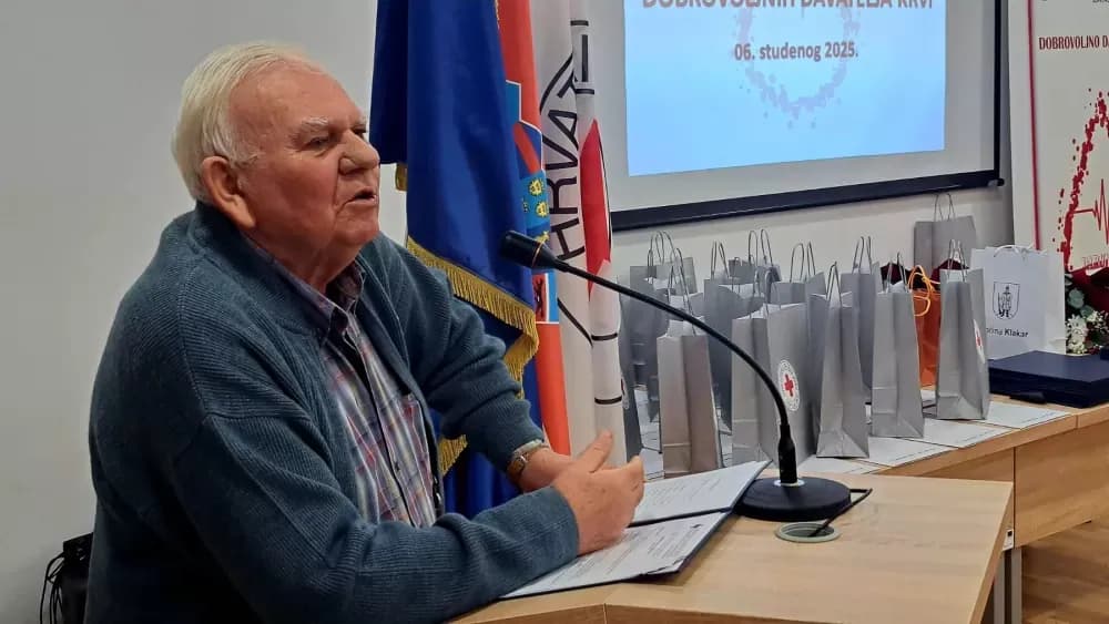 Gradsko društvo Crvenog križa dodijelio priznanja višestrukim darivateljima krvi