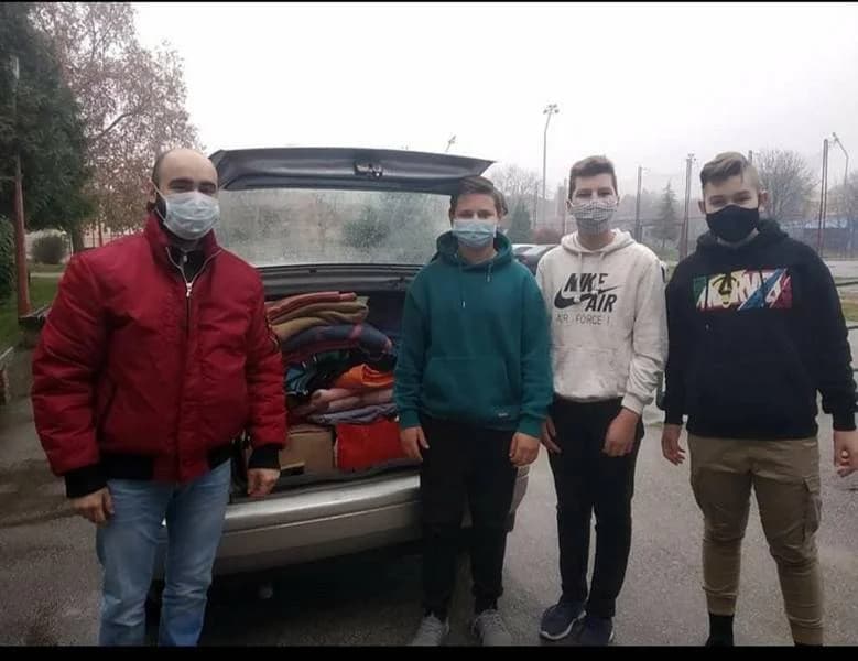 Predstavljena „Naša zimska pjesmoslikovnica“: Knjiga učiteljice Irene Ivetić ilustrirana dječjim radovima učenika OŠ Dobriša Cesarić