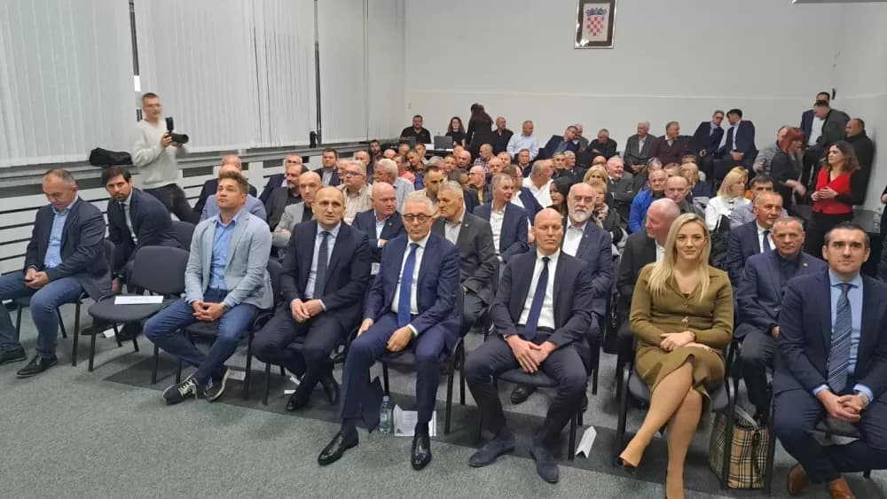 Đuro Đaković u fokusu obrambene industrije: Slavonski Brod domaćin Strateškog foruma o razvojnim prilikama