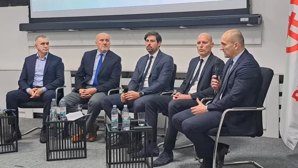 Đuro Đaković u fokusu obrambene industrije: Slavonski Brod domaćin Strateškog foruma o razvojnim prilikama