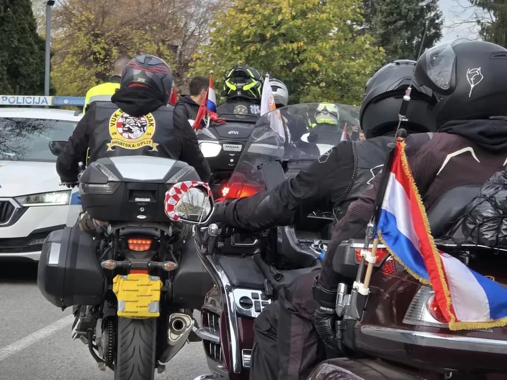 Slavonski Brod u znaku zajedništva: Nikad veća moto-karavana na putu za Vukovar