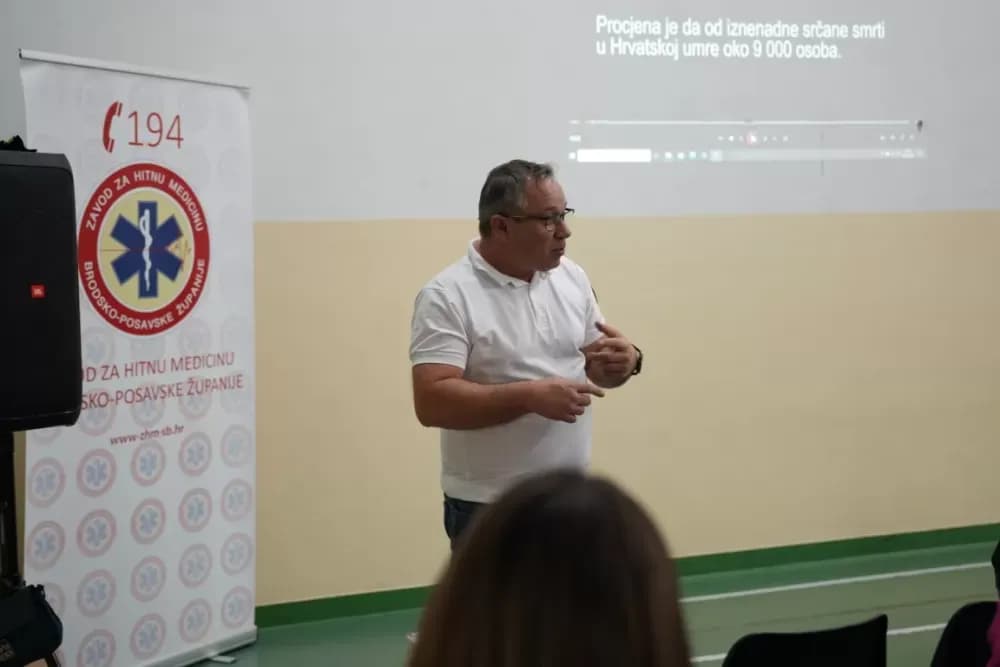 Inovativan iskorak Zavoda za hitnu medicinu Brodsko-posavske županije: Edukacija jedinstvena u Hrvatskoj oduševila sudionike