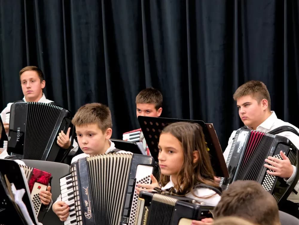 Harmonikaški sjaj u Slavonskom Brodu: uspješno održan međunarodni festival