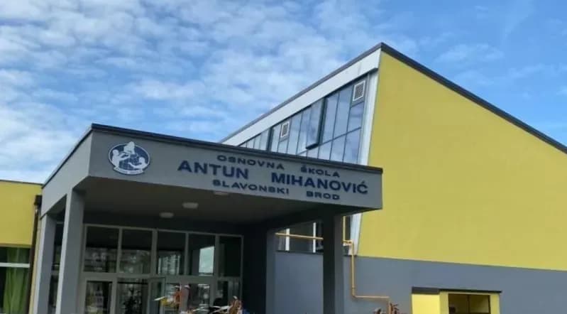 SLAVONSKI BROD DOBIVA NOVU ŠKOLSKU DVORANU: Svečarska odluka o 488 tisuća eura za učenike Malog Pariza
