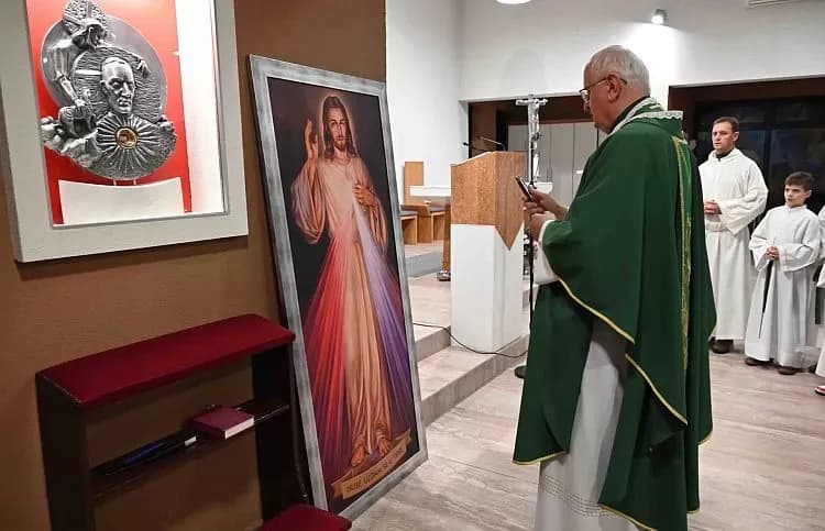 U Stepinčevoj župi blagoslovljena slika Milosrdnog Isusa