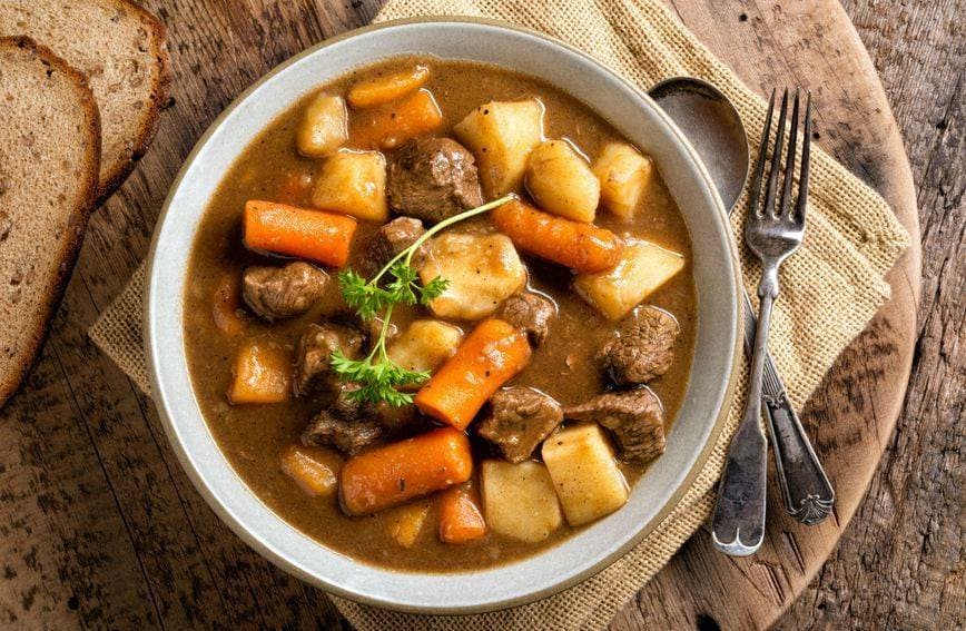 Kutjevačka tradicija osvojila Podgoricu: Martinje privuklo više od 500 gostiju