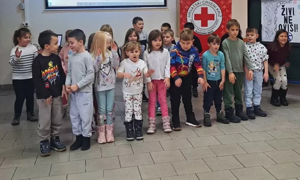 Djeca i mladi svojim kreativnim stvaralaštvom poručili: živi, ne ovisi!