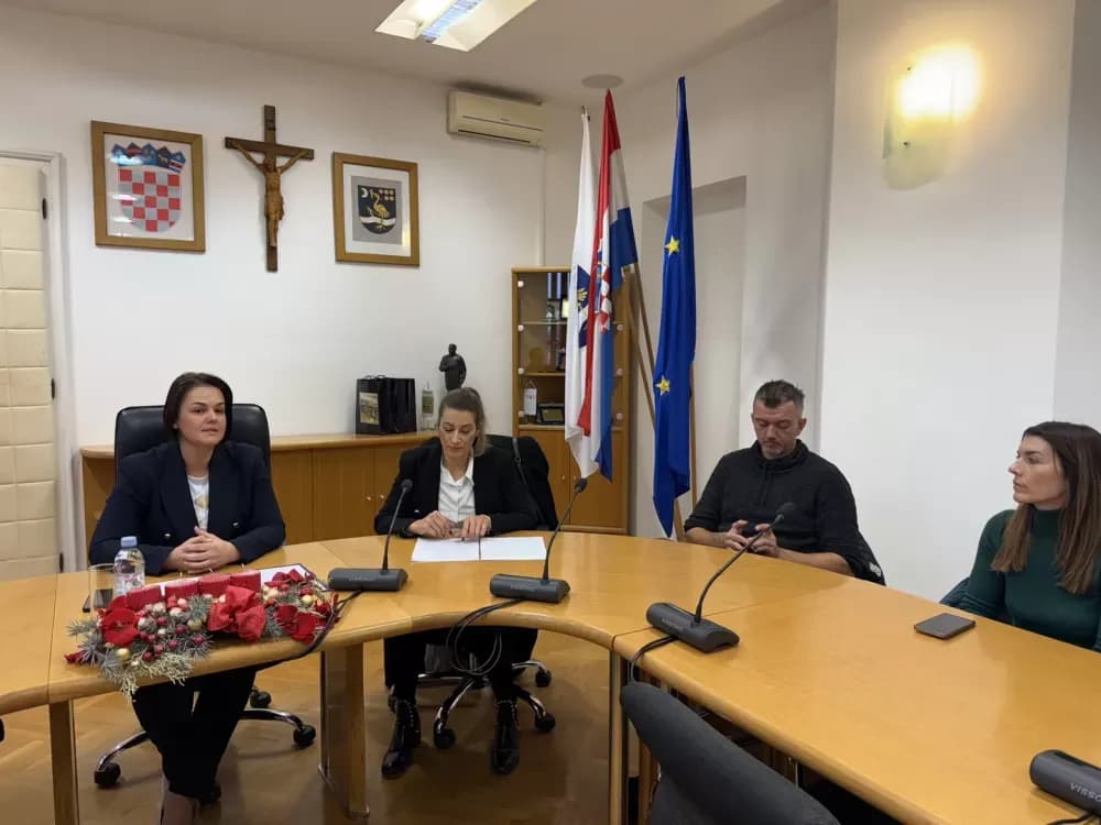 U Gradskoj upravi održan prijem za učenike i učitelje iz Italije, Rumunjske i Turske