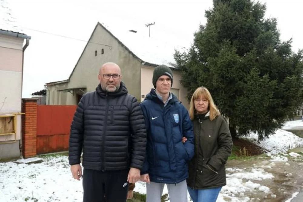 Polaganjem vijenaca i svečanom misom započelo obilježavanje Dana Općine Jakšić