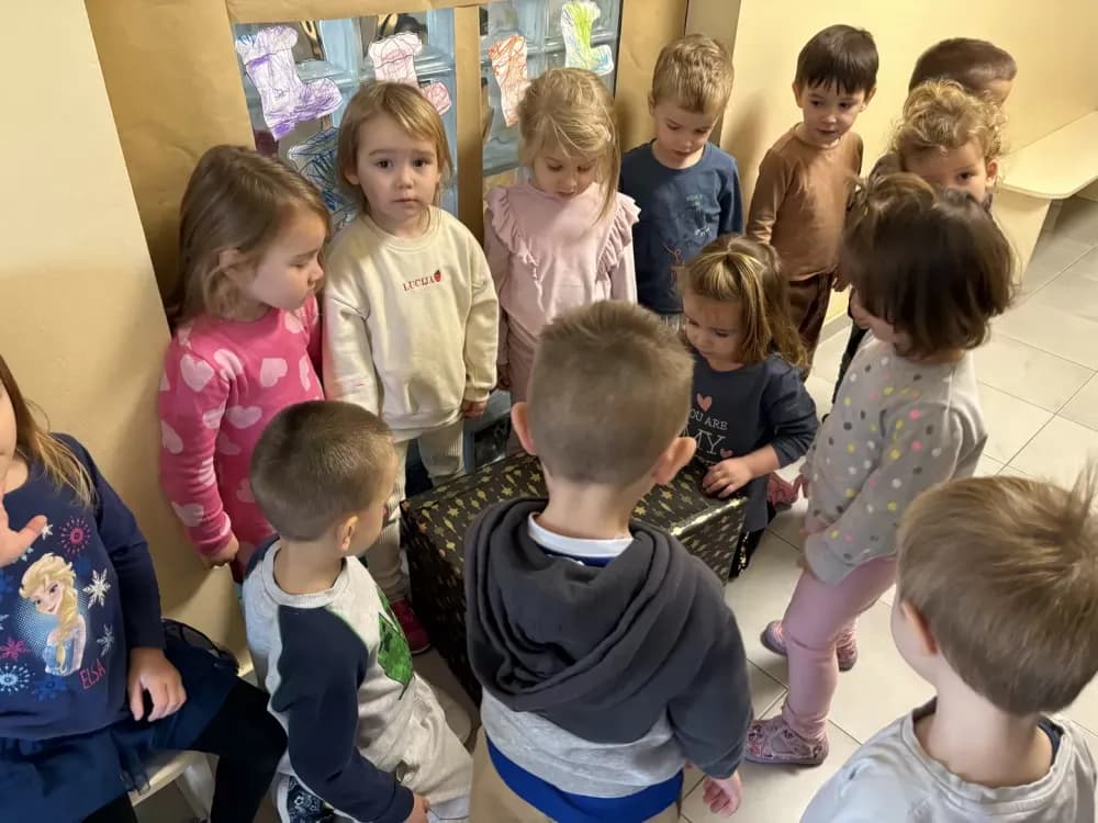 Sveti Nikola donio radost najmlađima u Slavonskom Brodu