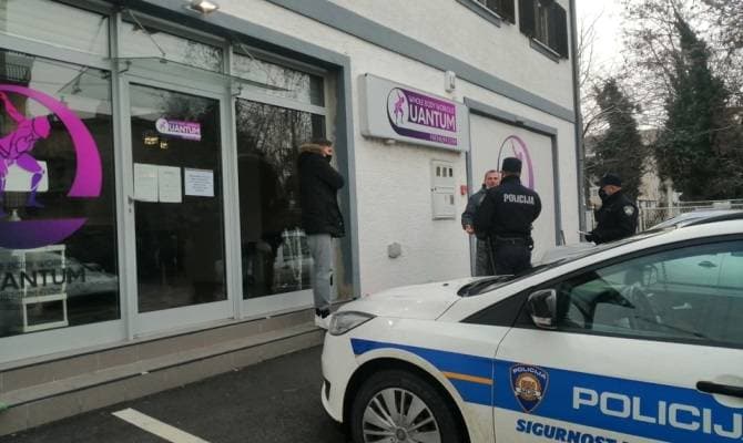 Požeška garaža čuva blago: Siniša Bosanac i rijetki Yugo Cabrio koji mami uzdahe