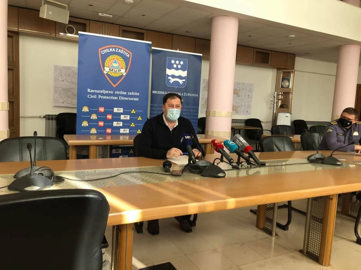 Od Lisinskog do Južne Koreje: ʼVila Velebitaʼ i ʼSinovi Ataraʼ priredili nezaboravnu adventsku večer