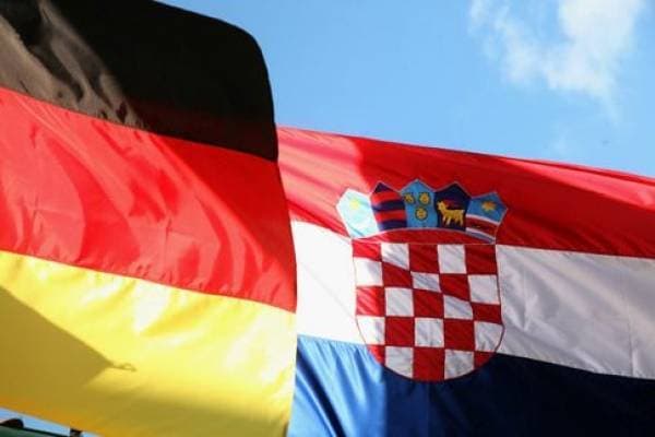 Od Lisinskog do Južne Koreje: ʼVila Velebitaʼ i ʼSinovi Ataraʼ priredili nezaboravnu adventsku večer