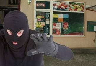 Općina Jakšić nastavila s podrškom obiteljima: Načelnik Kovačević i predsjednik Obradović uručili naknade za 28 novorođenih