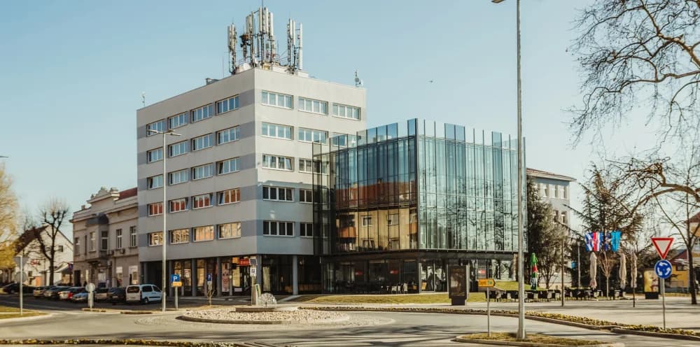 OTKRIVAMO: Velika drama u poznatom kafiću ispod gradonačelnikovog ureda: ʼJ**em ti sve mrtvo...ʼ
