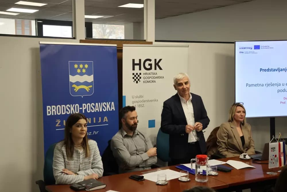 U HGK – ŽK Slavonski Brod održana radionica „Fiskalizacija 2.0 – 1 URED – 1 RJEŠENJE“