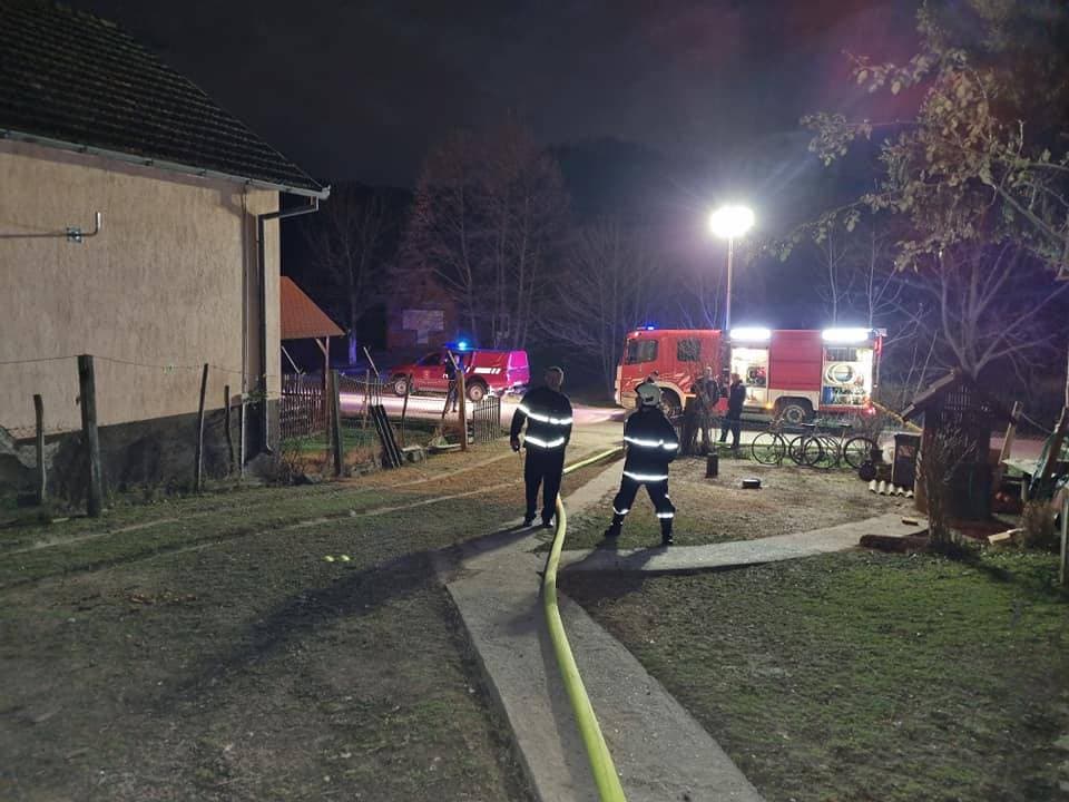 FRAGMENTI PROLAZNOSTI: Izložba Anite Grbavac Jakobović u Gradskom muzeju Požega ovjekovječila arkade kao simbole trajanja