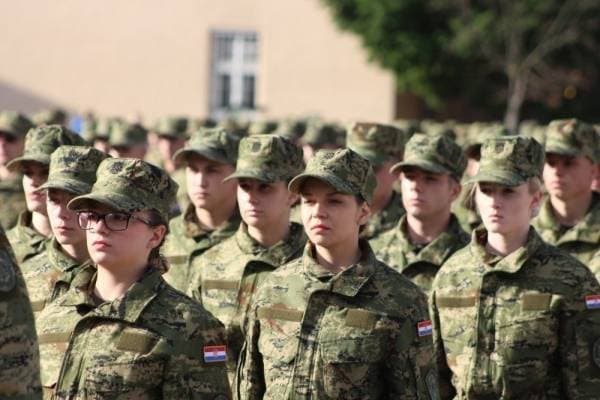 Mladi Daranovci zajedništvom i entuzijazmom oživjeli adventsku priču svoga mjesta koja je okupila gotovo 200 mještana