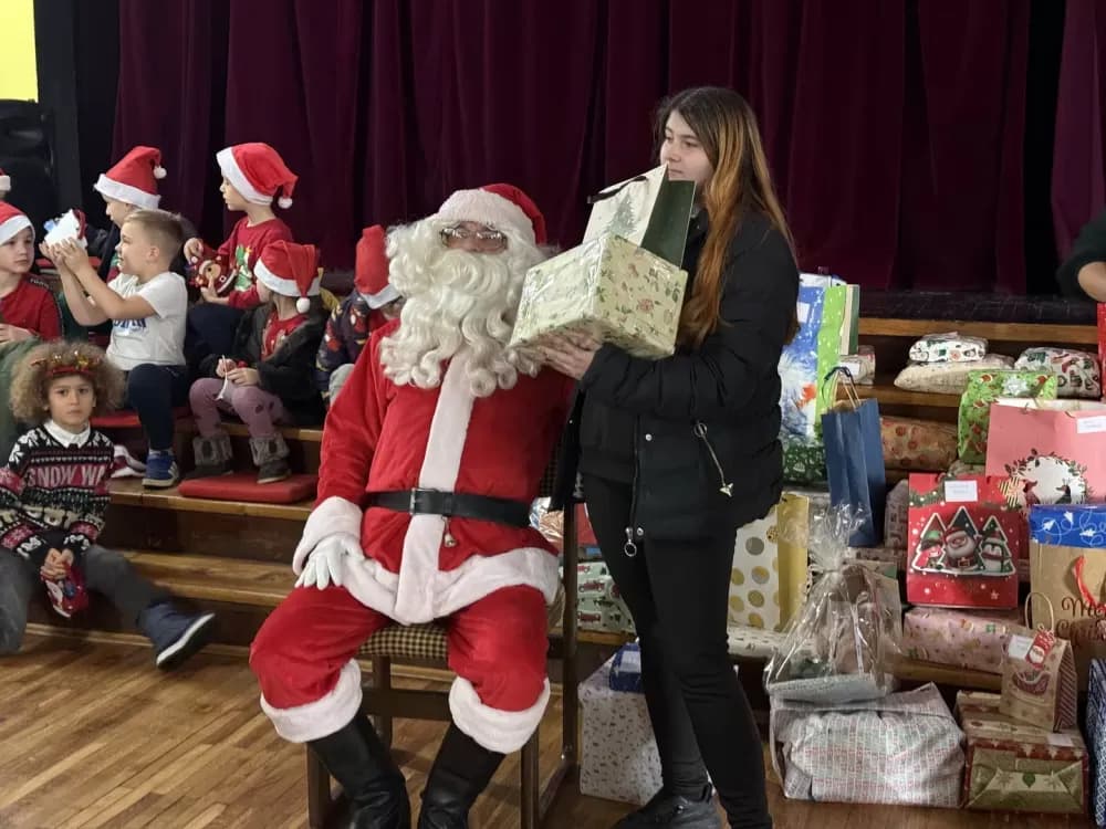 Održano blagdansko druženje za djecu iz udomiteljskih obitelji u Slavonskom Brodu