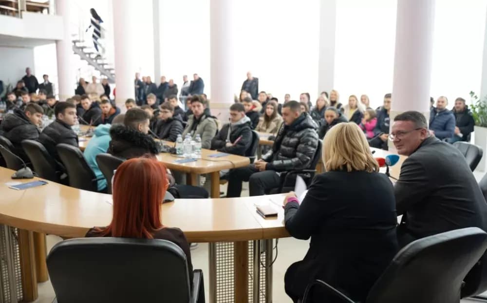 Stipendije Brodsko-posavske županije za 60 učenika deficitarnih zanimanja