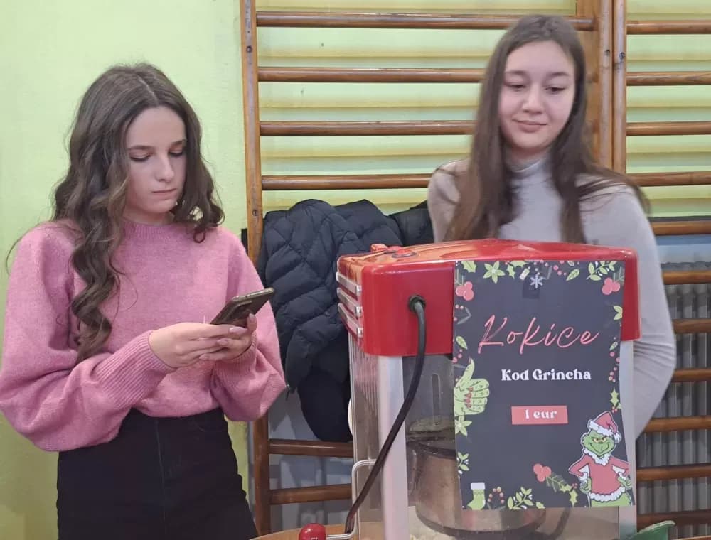 HUMANITARNI BOŽIĆNI SAJAM - Pogledajte kreativnost vrijednih učenika brodske Obrtničko-tehničke škole