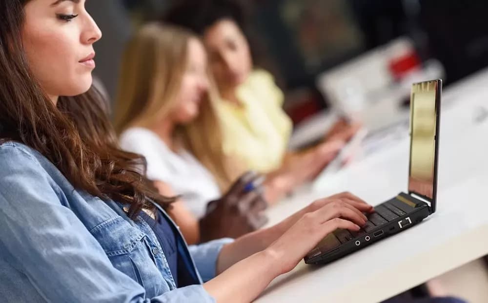 Objavljen natječaj, Županija dijeli još 50 stipendija darovitim i studentima deficitarnih zanimanja