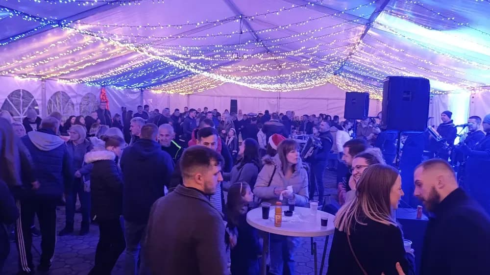 Lužani u znaku adventskog zajedništva i dobre zabave