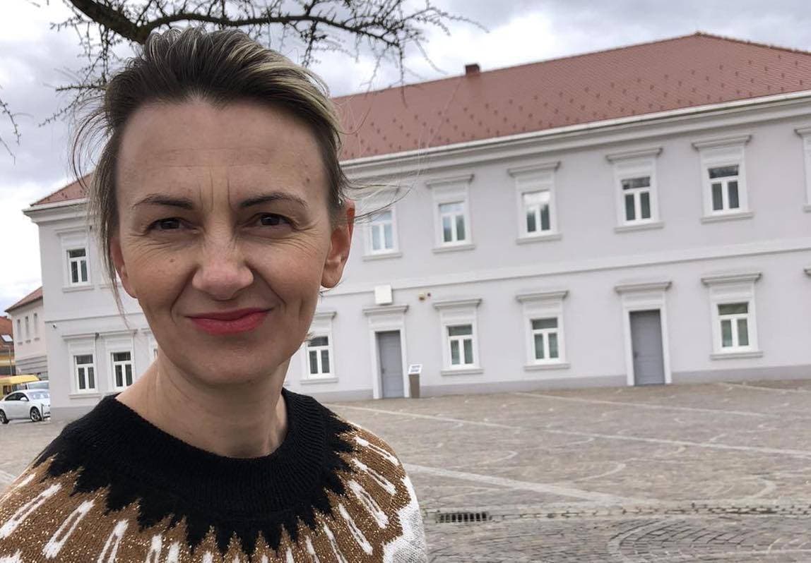 TRG BEĆARCA U PLETERNICI: Tradicionalno u podne dočekana Nova 2026. godina