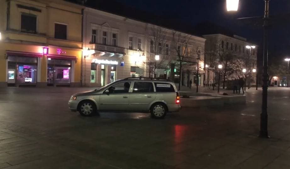 SPEKTAKL U VELIKOJ: Tisuće ljudi uz Luku Nižetića, klizalište i balone želja proslavilo „Popodnevnu Novu godinu“