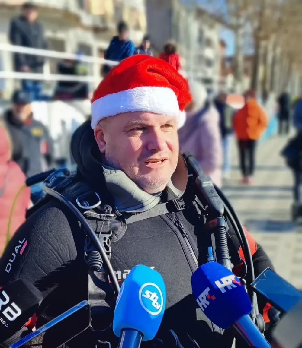 10. SILVESTARSKI ZARON KPA MARSONIA - Ronioci ispratili 2025. i ušli u 2026. u studenim vodama Save