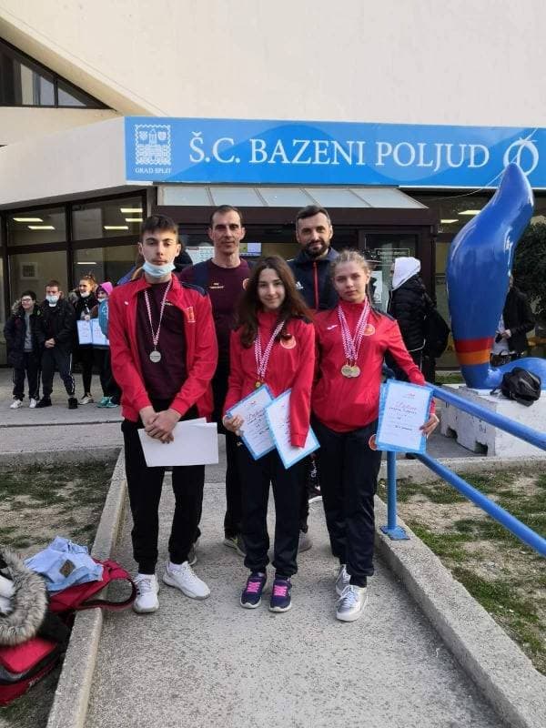Posegana zagrijala Požegu: Pjesmom i kolom ušli u 2026.