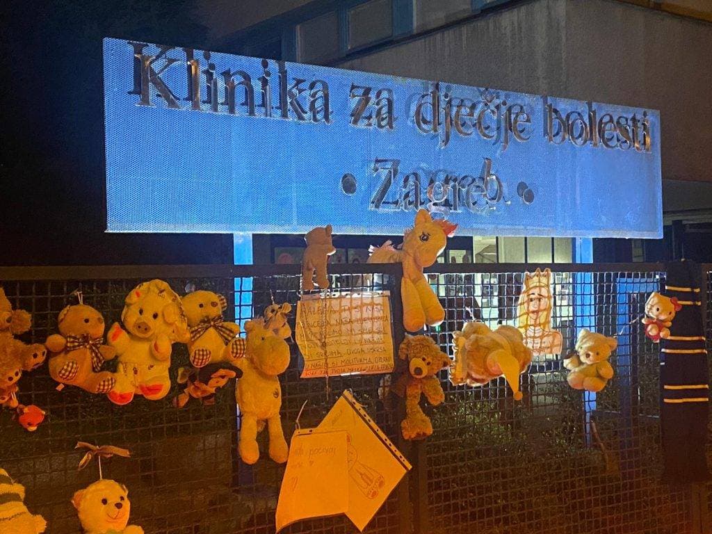Zima u Vučjaku Čečavačkom: Iako okovana snijegom, baka Marija (91) nije zaboravljena