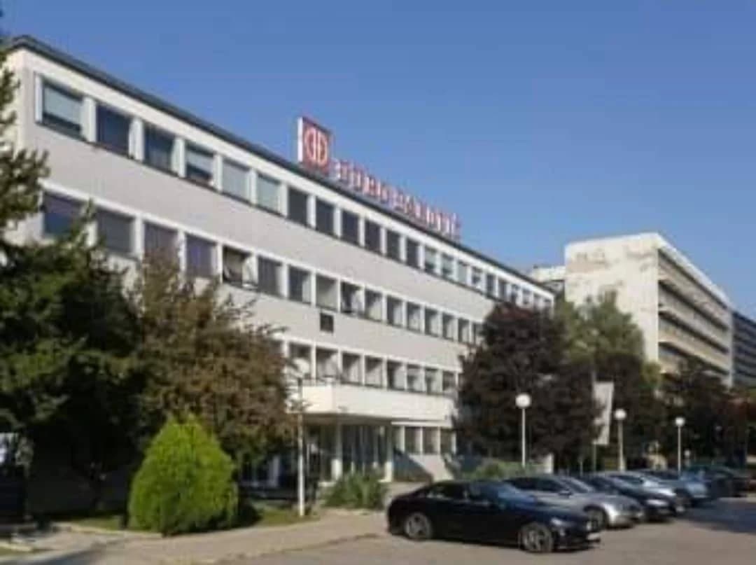 Požeški pravoslavni vjernici proslavili Badnju večer paljenjem badnjaka