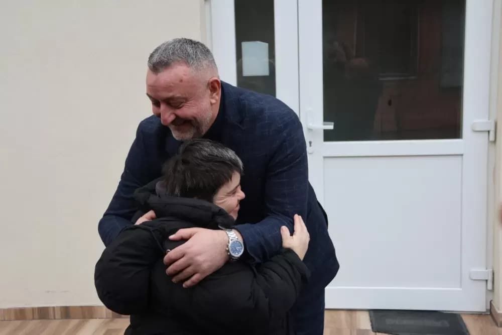 Radost koja spaja: Novi kombi za Udrugu Regoč donosi sigurnost, osmijehe i veću uključenost
