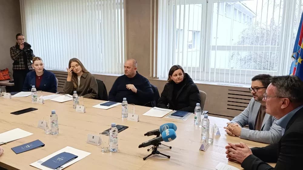 Županija ulaže u buduće liječnike: Dodijeljene stipendije studentima medicine