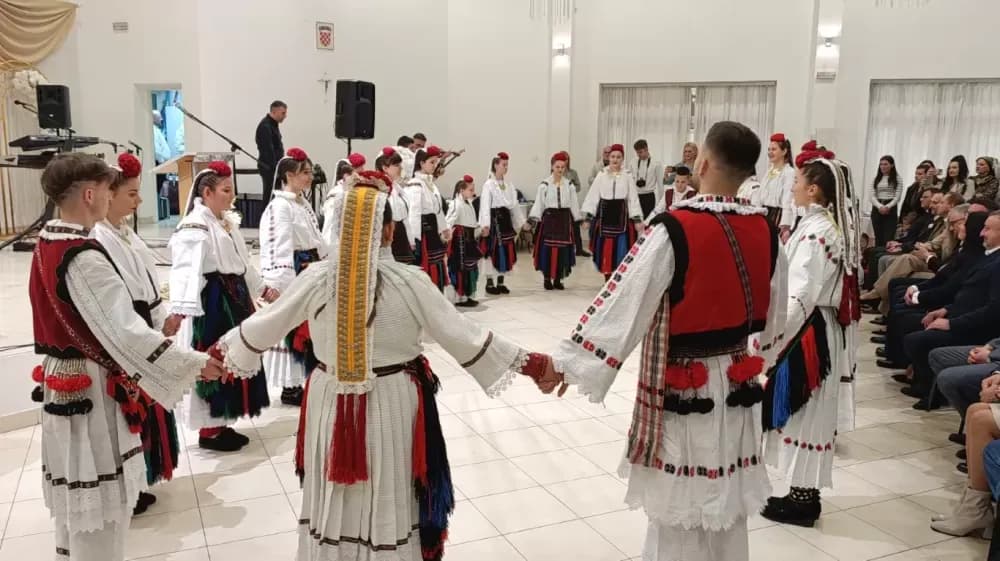 Svečanim programom obilježen Dan općine Bukovlje