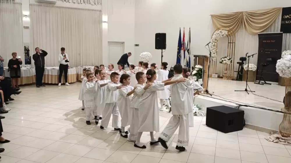 Svečanim programom obilježen Dan općine Bukovlje