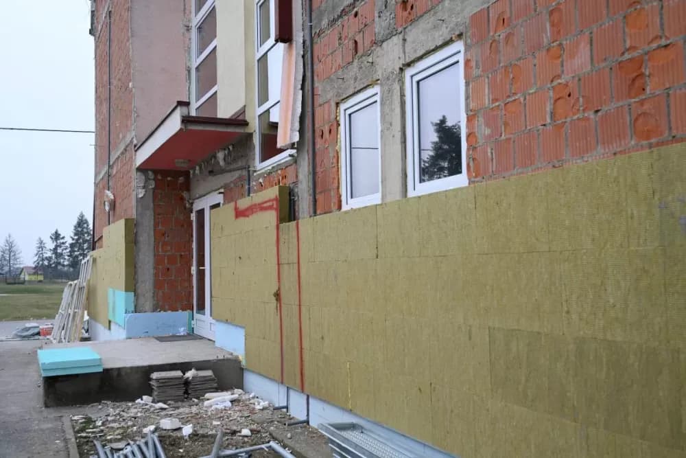 Napreduje energetska obnova Osnovne škole „Ljudevit Gaj“ u Lužanima