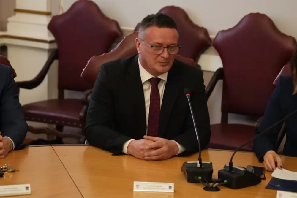 Danijel Marušić na potpisivanju ugovora: Čvor Požega otvara nove razvojne prilike za Brodsko-posavsku županiju