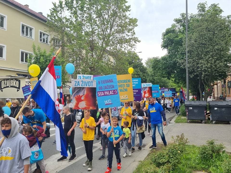 Ivan Štivić uz Paore raspjevao i rasplesao vetovačke lovce i njihove goste